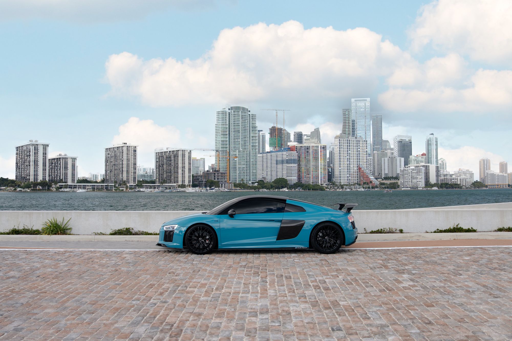 Audi R8 V10 Plus 2